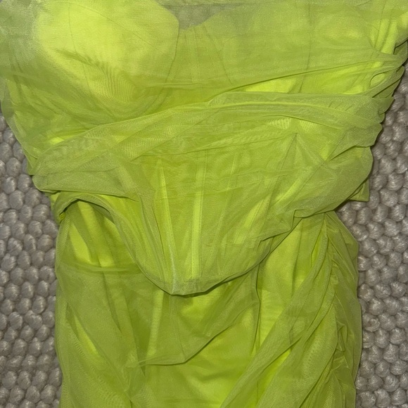 Oh Polly Lime Green Strapless Dress - Picture 4 of 10